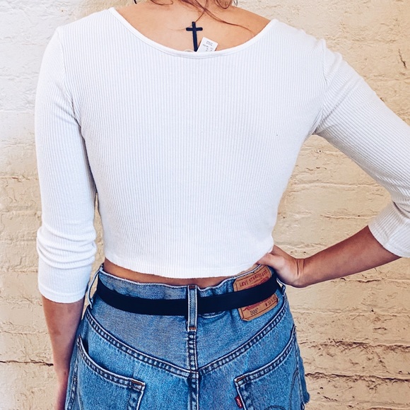 White long sleeve crop with black zipper - Picture 2 of 2
